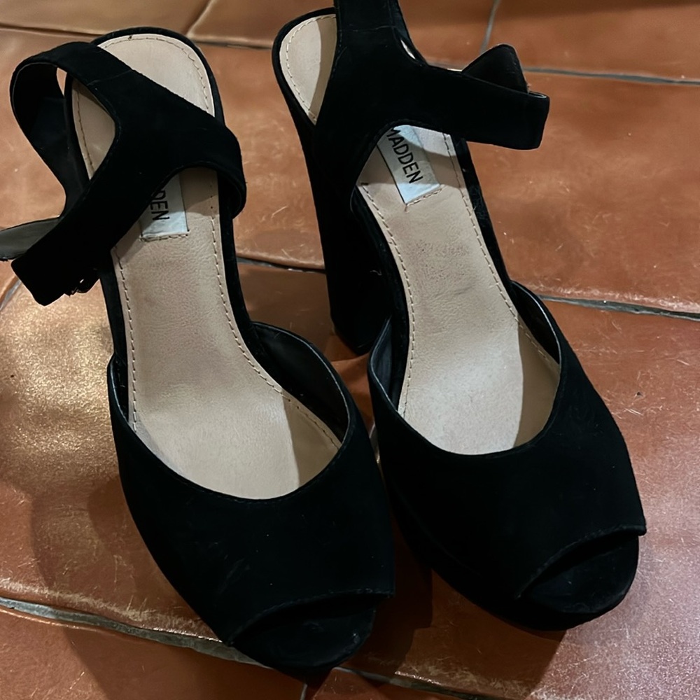 Steve Madden platforms size 8